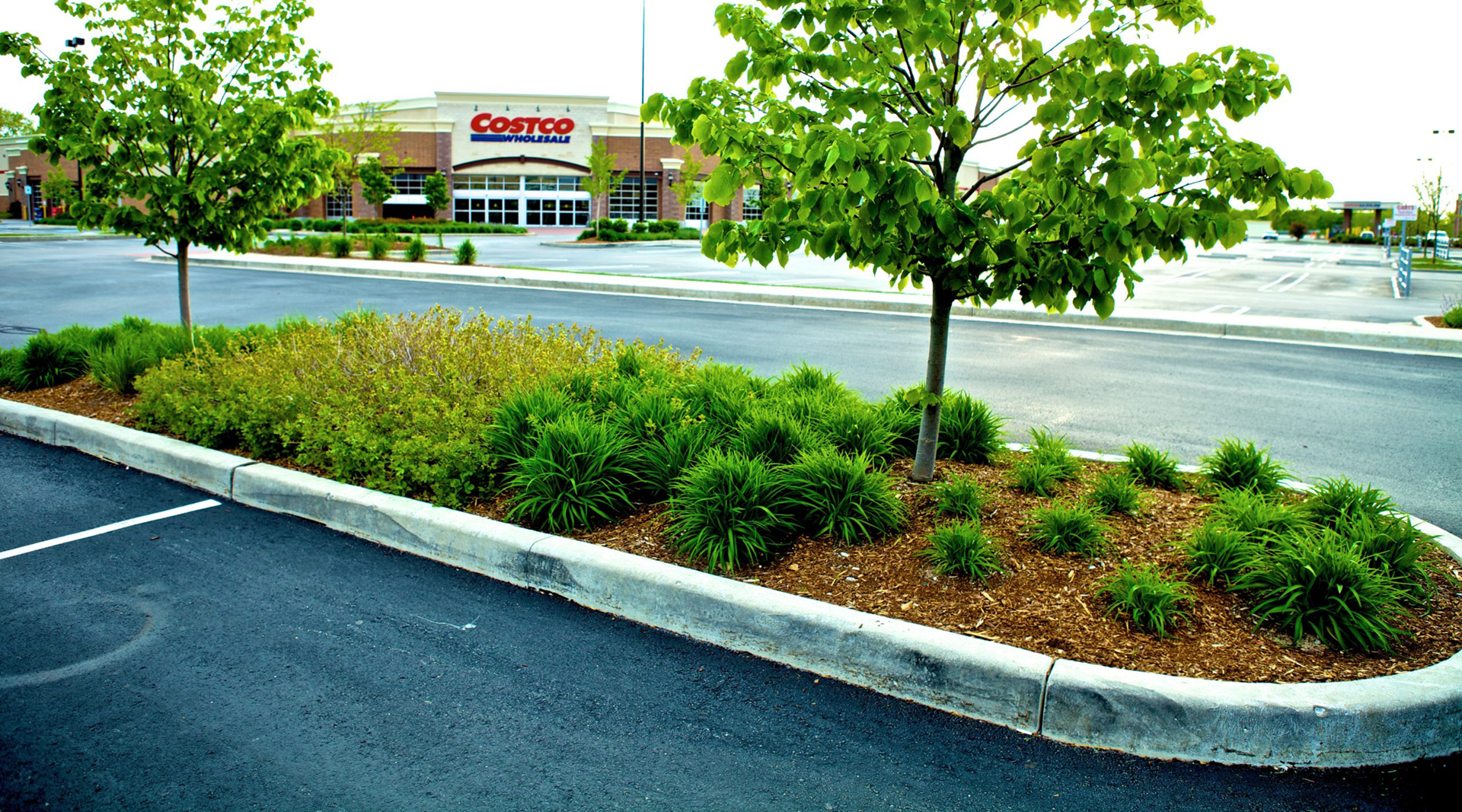 New Berlin, WI Commercial Landscaping