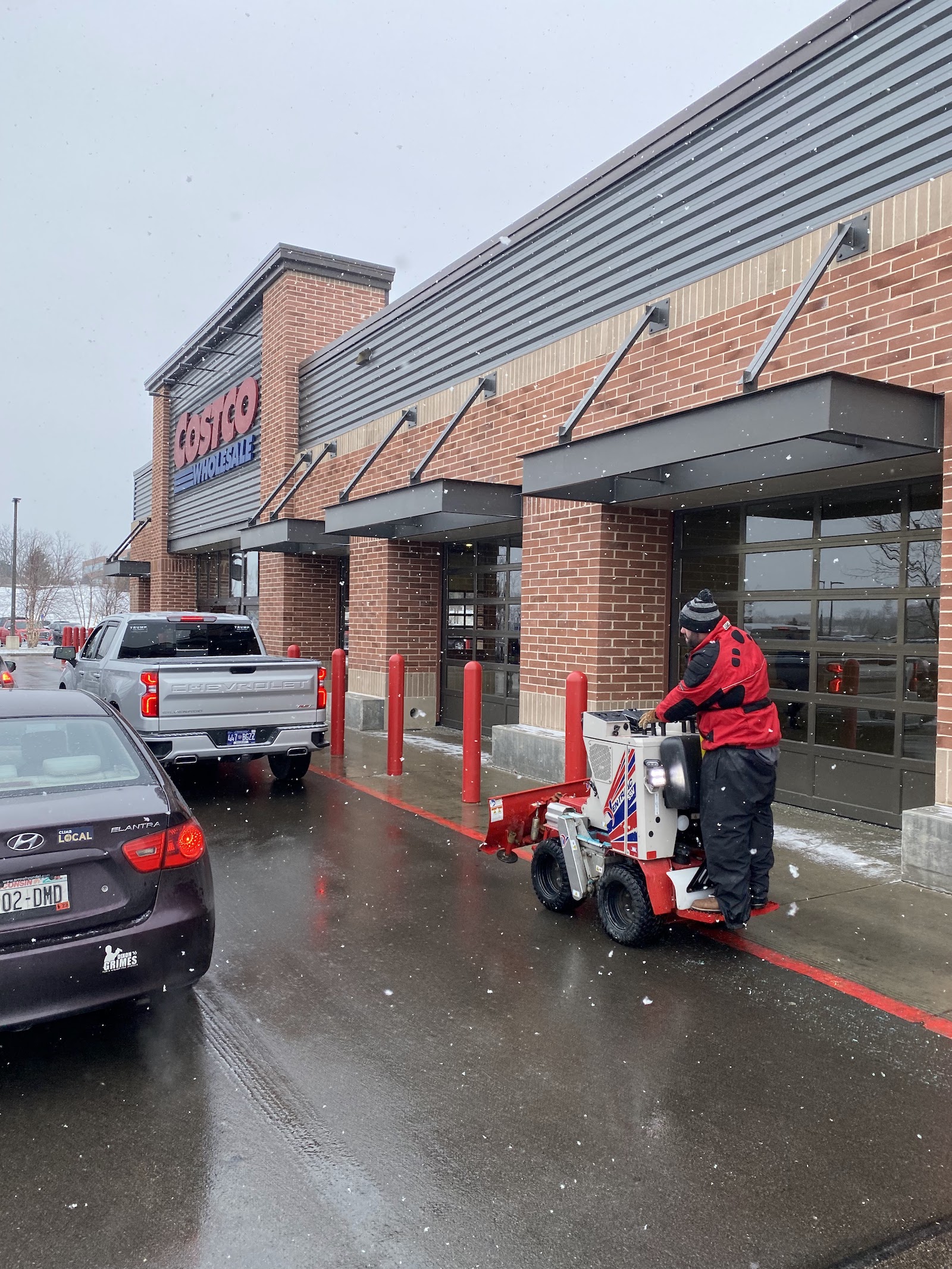 Grafton, Wisconsin Commercial Snow Removal