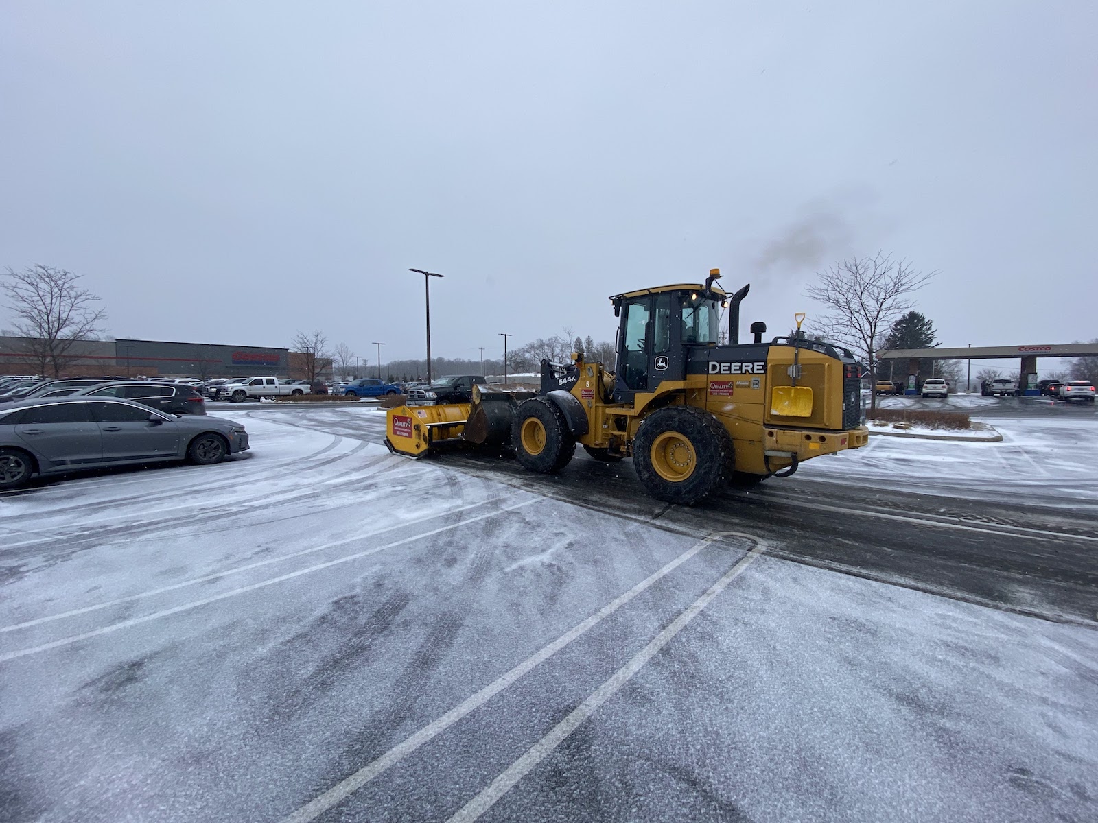 Grafton, Wisconsin Commercial Snow Removal